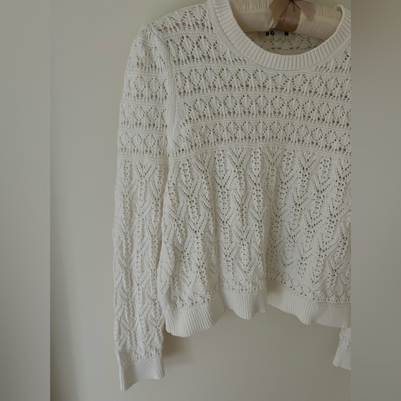 Boden Knit/Crochet Boho Ivory Sweater
Size: Medium
EUC (Some light piling.) - Picture 5 of 12